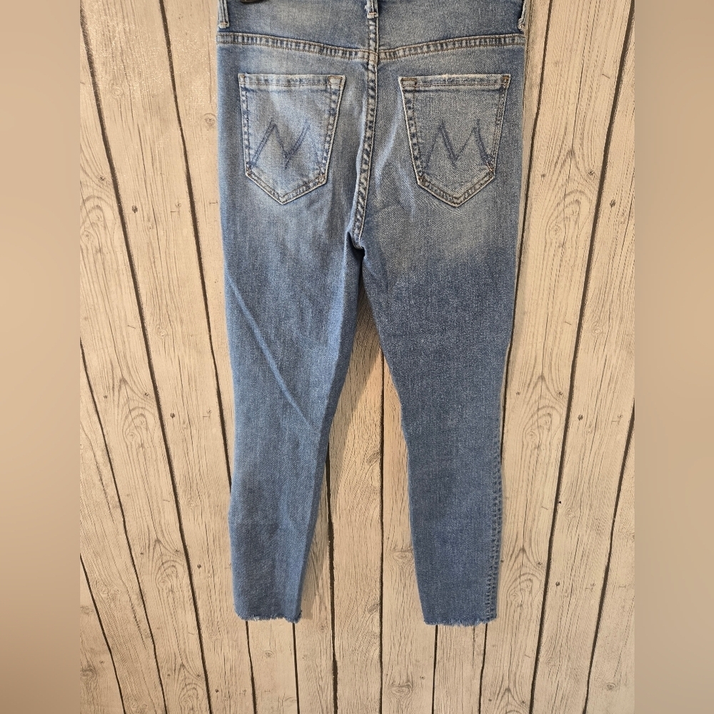 Mother High Waisted Looker Ankle Fray in Shoot To Thrill Size 24 - Picture 9 of 10
